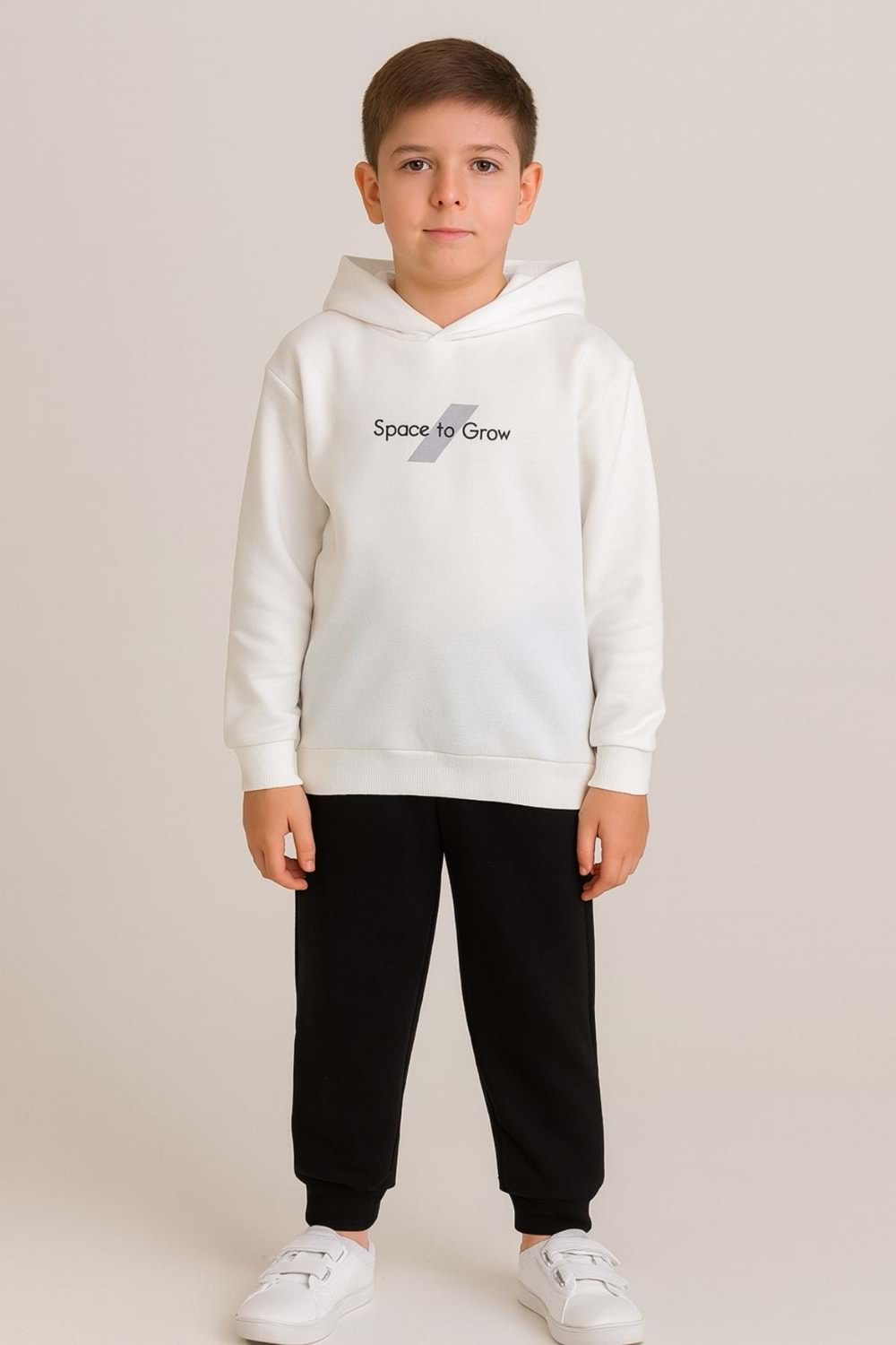 Erkek Çocuk Kapüşonlu Sweatshirt ve Eşofman Altı Takım – Space to Grow Baskılı,
