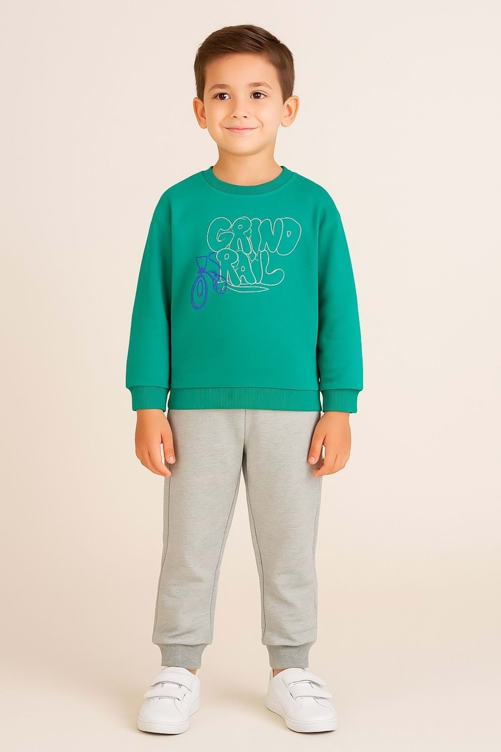 Erkek Çocuk Gri & Yeşil Sweatshirt ve Oranj & Melanj Eşofman Altı İkili Takım