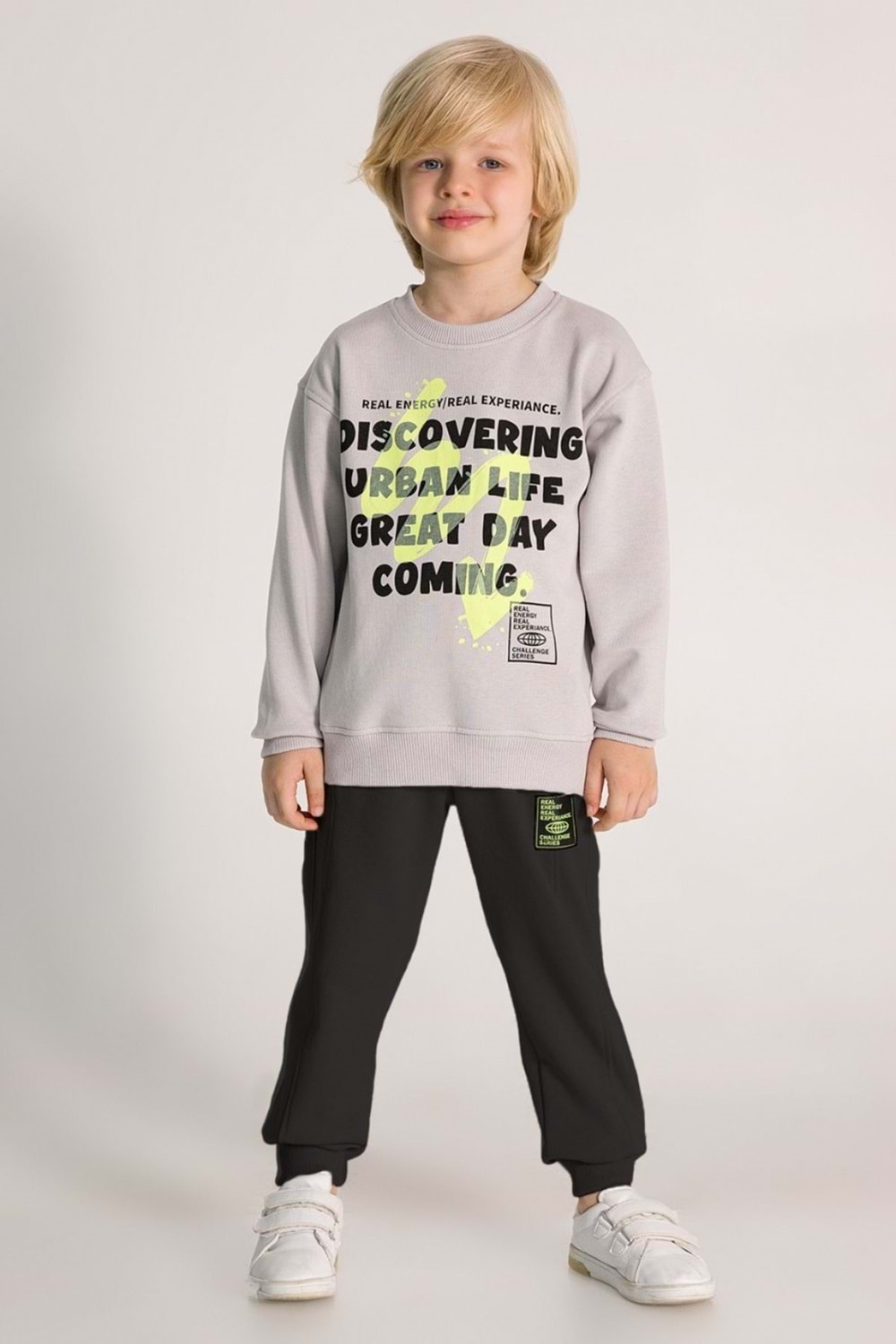 Erkek Çocuk Baskılı Eşofman Takımı – Uzun Kollu Sweatshirt ve Jogger Alt