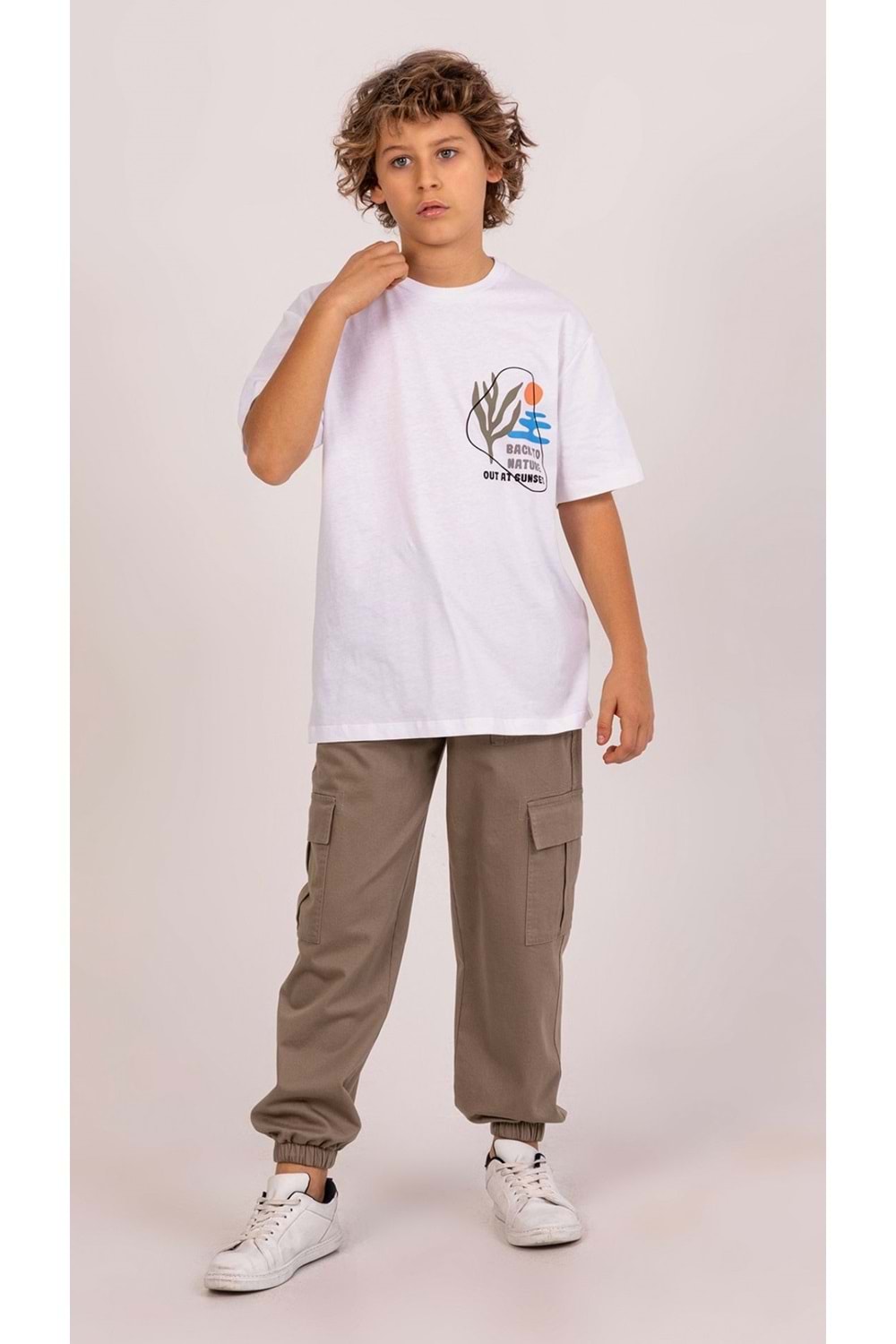 Önü Sırtı Baskılı Bisiklet Yaka Erkek Çocuk T-Shirt