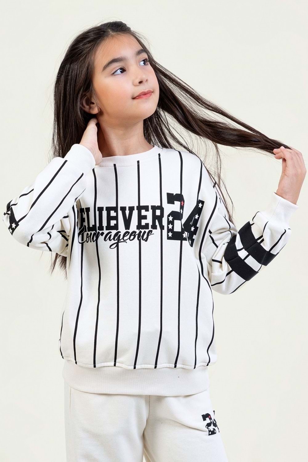 Kız Çocuk Beyaz & Siyah Çizgili Sweatshirt BELIEVER COURAGEOUS Baskılı, Rahat Kesim