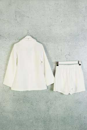 Krep Kumaş Pilise Etekli Aplikeli Düğme Kapamalı Bazer ceketli Kız Çocuk Takım - Beyaz