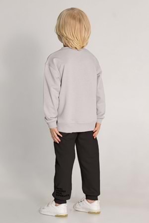 Erkek Çocuk Baskılı Eşofman Takımı – Uzun Kollu Sweatshirt ve Jogger Alt