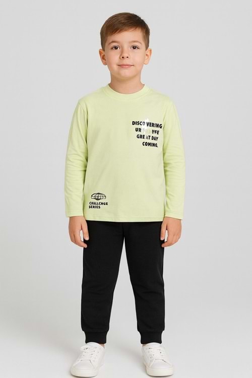 Erkek Çocuk Eşofman Takımı – Uzun Kollu Baskılı Sweatshirt & Rahat Jogger Alt