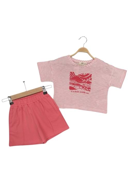 Çizgili Desenli Crop Top ve Düz Renk Şort Kız Çocuk Takım - Kremit