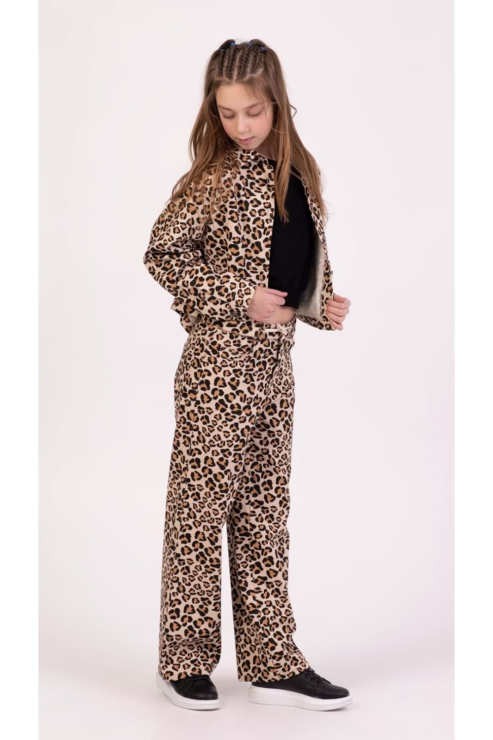 Leopar Desenli Düğme Kapamalı Kız Çocuk Gabardin Ceket