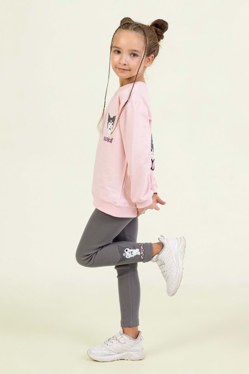 Kız Çocuk Kuromi Baskılı Sweatshirt Renkli Tayt Kombini